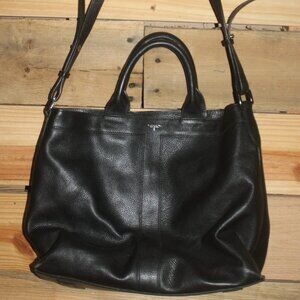 TAHARI LARGE BLACK TEXTURED SOFT LEATHER PURSE/HANDBAG W/ADJUSTABLE STRAP